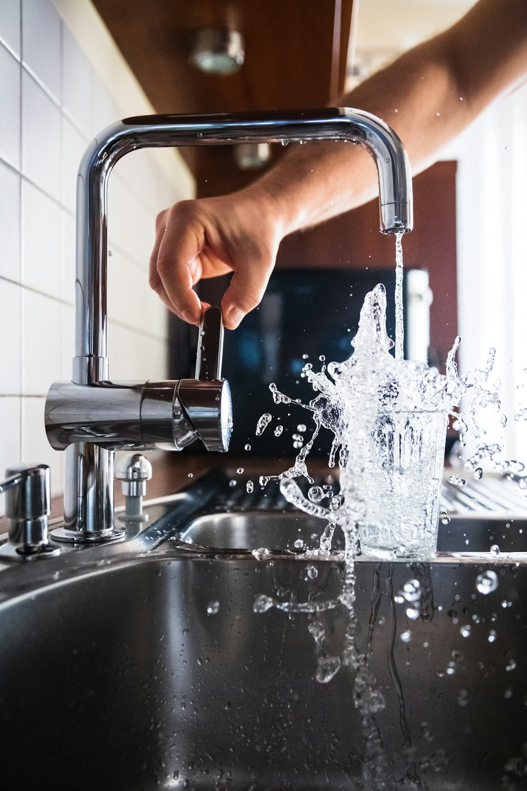 Water splash in sink